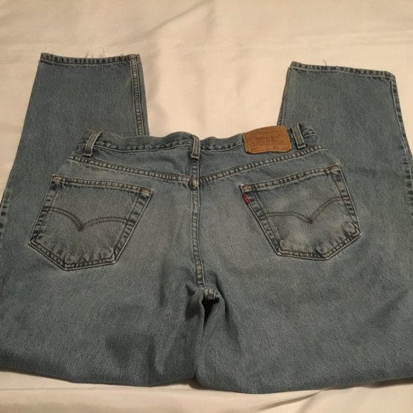 Levi's 550 Men's Relaxed Fit Blue Jeans Size 36x32 GUC - Picture 6 of 7